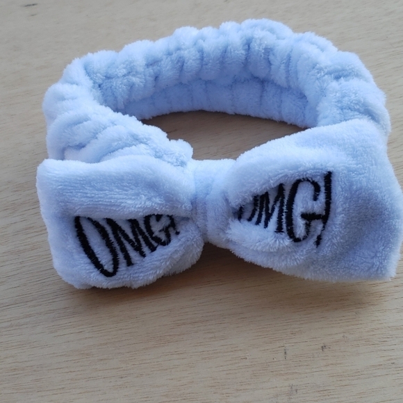 Face Wash Headband OMG Letters S… - Picture 2 of 4